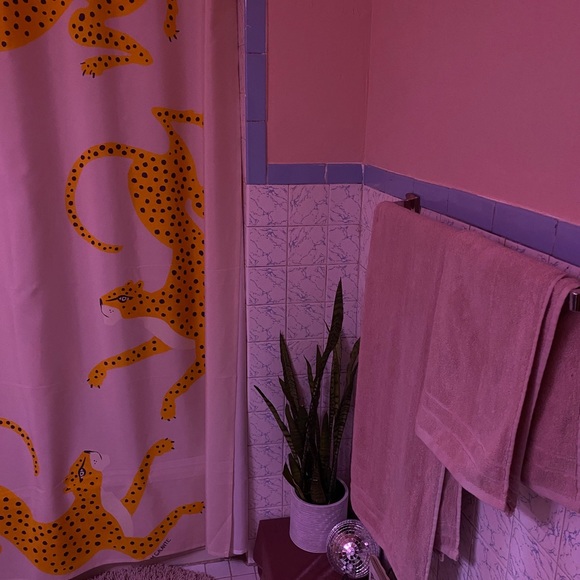 Pink Leopard Print Shower Curtain - Picture 2 of 6